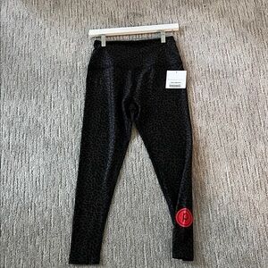 Beyond Yoga Black Leopard Print Leggings